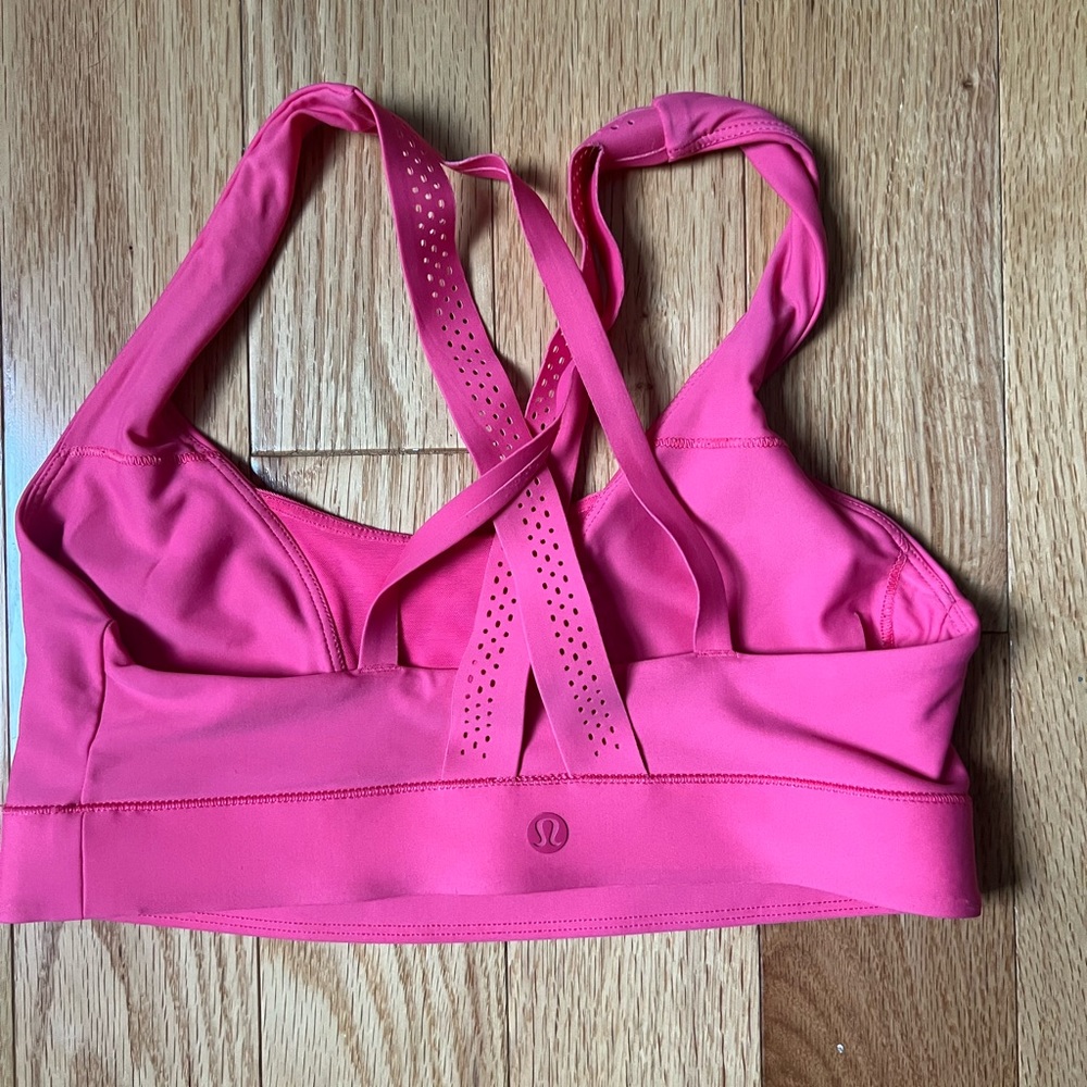 Lulu Lemon pinks sports bra